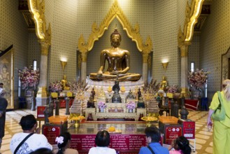 Golden Buddha statue, Wat Trai Mit Witthayaram Worawihan, Chinatown, Bangkok, Thailand, Asia