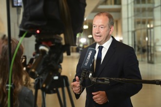Hennig Otte (CDU/CSU parliamentary group), the new Parliamentary Commissioner for the Armed Forces,
