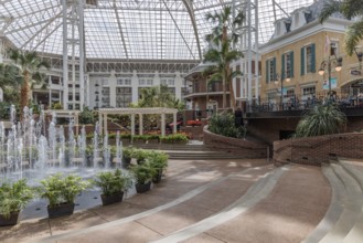 Fountain next to Stax burger restaurant inside the Gaylord Opryland Resort and Convention Center in