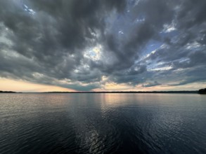 Evening mood, many clouds, Lake Starnberg, Bavaria, Germany, Europe