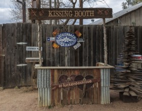 Rustic kissing booth in Luckenbach, Texas, USA, North America