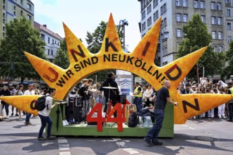 Carnival of Cultures, parade from Frankfurter Allee / corner of Proskauer Straße to Karl-Marx-Allee