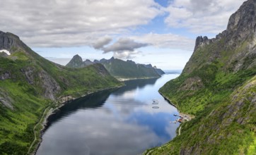 View of Øyfjorden fjord and mountains, fjord landscape with mountain peaks, hike to Barden