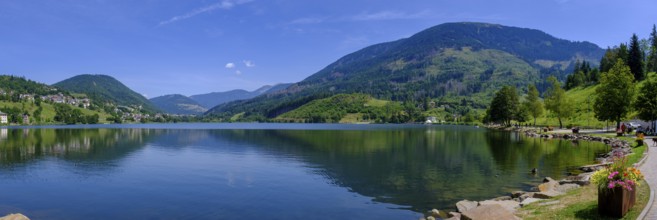 Lago di Serraia, Baselga di Pine, Val di Pine, Alta Valsugana e Bersntol, Trentino, Italy, Europe