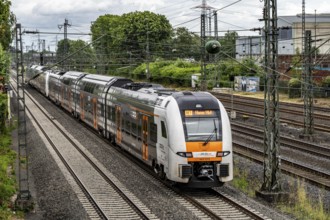 RE1, RRX, Rhein-Ruhr-Express, Regional Express, by National Express, train on the line between