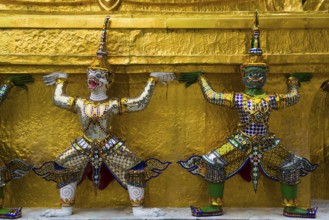 Wat Phra Kaeo temple, old royal palace, Bangkok, Thailand, Asia