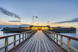 The pier and Ribersborg Kallbadhus in Malmö after sunset
