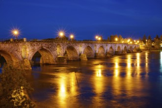 Zamora Puente de Piedra stone bridge on Duero river of Spain