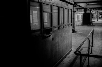 GDR, Berlin, 29 May 1990, Französische Straße underground station (U 6), 28 years of ghost station.