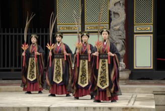 Ya Yue dancers in front of the Confucian temple, Taibei, Taiwan, Asia