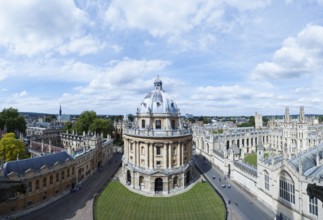 Elevated view of Radcliffe Camera, Bodleian Library, Oxford University, Oxford, Oxfordshire,