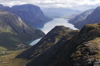 Memerubu, Lake Gjende, Jotunheimen, Norway, Europe