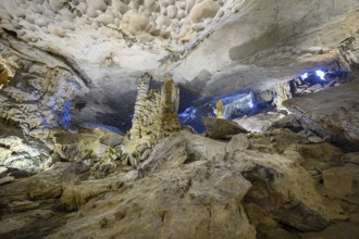 Hang Sung Sot Cave or Grotto of Surprises, Halong Bay in Vietnam