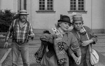 GDR, Berlin, 15.06.1990, Shooting in the courtyard of Köpenick Palace for the film Heimsuchung by