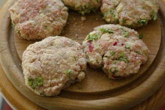 Preparation of meatballs, meatballs, meatballs, meatballs, meatballs, meatballs, burgers, food,
