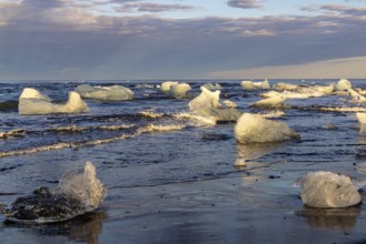 Evening at Diamond beach, Jökulsarln, south coast, Iceland, Europe