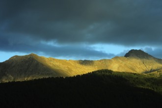 Mountain range in Val Viola, Valtellina, Lombardy, Italy, Europe