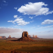 Monument Valley Mittens from Artist point of national Park Utah