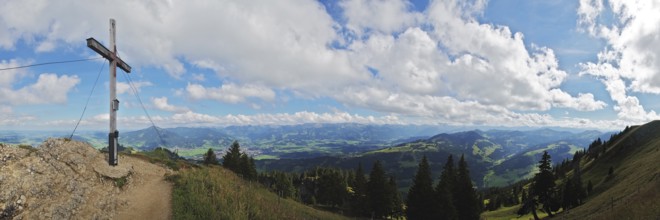 Panoramic view from Bärenköpfle, Nagelfluhkette Nature Park, Sonthofen and the Allgäu Alps in the