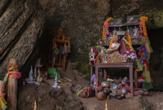 A picture of the shrine at the Princess Cave, near Phra Nang Beach, Ao Nang