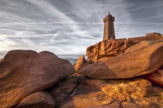 Men Ruz lighthouse, Côte de Granit Rose, France, Europe