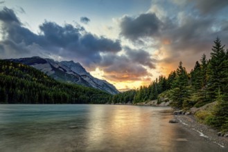 Banff National Park Mount Rundle in sunrise