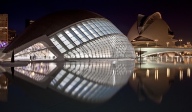 City of Arts and Sciences (cat./val. Ciutat de les Arts i de les Ciències), L'Hemisfèric cinema (el
