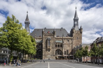 View of the town hall from Katschhof, with the 8th century Granus Tower on the right - Aachen,