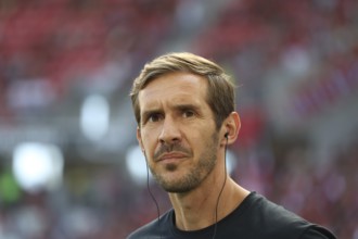 Head coach / coach Julian Schuster (SC Freiburg) at the match of the 1st FBL: 24-25: 1st Sptg. SC