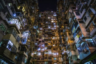 Hong Kong apartment high-rise apartment (Quarry Bay). Shooting Location: Hong Kong Special