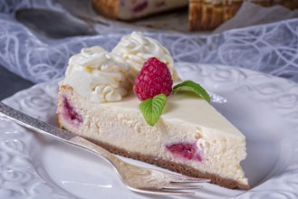 Fresh and delicious raspberry cream pie