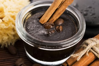 Homemade face and body organic all natural coffee scrub (peeling) with cinnamon