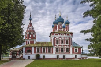 Church of Demetrius on the Blood on the banks of the Volga River, Uglich, Russia, Europe