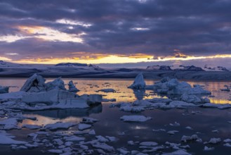 Evening at Jökulsarlon, south coast, Iceland, Europe