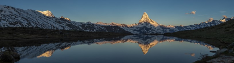 Matterhorn reflection at Stellisee, sunrise