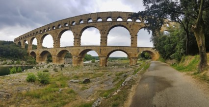 Pont du gard, photo as a background, digital image