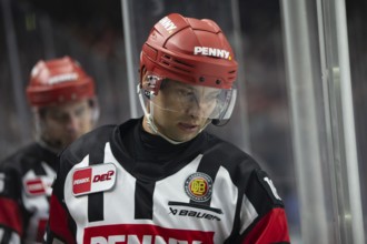 LanxessArena, Cologne, North Rhine-Westphalia, Sean MacFarlane (Referee, #16), PENNY DEL, Kölner