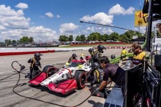 STING RAY ROBB (41) of Payette, Idaho comes down pit road for service during the Honda Indy 200 at