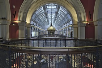 Queen Victoria Building inside without people during Corona times