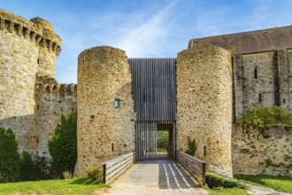 The main entrance to the feudal estates. Watch tower. The Chateau de la Madeleine in Chevreuse is a