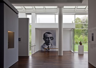 Remagen, Arp Museum Rolandseck, built 2004-2007 by Richard Meier