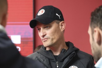 Coach Alexander Blessin (FC St. Pauli) at the match of the 1st FBL: 24-25: 1st FBL: 24-25: 5th Sptg