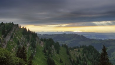 Light and weather mood at the Seelekopf, Nagelfluhkette, Allgäu
