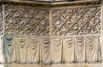Metz, Saint-Étienne Cathedral, reliefs on the north side, bestiary