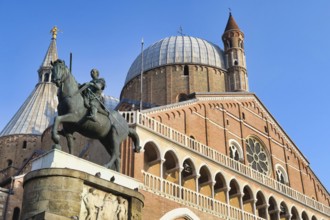 St marks basilica di santa maria del fiore, photo as a background, in sant antonio prato della