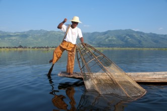 Inle Lake at 116 sq km (44.9 sq miles) is shallow, long, crystal clear and calm. Here the Intha