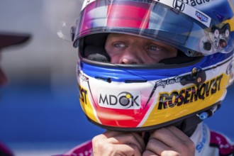 FELIX ROSENQVIST (60) (SWE) of Varnamo, Sweden prepares to qualify for the Hy-Vee Milwaukee Mile