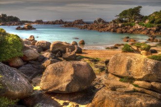 Ploumanach beach, Cote de Granit Rose, Brittany, France, Europe