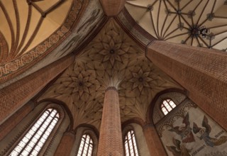 Former Cistercian church, central nave vaulting Oblique view to the east, St., Sankt, Saint