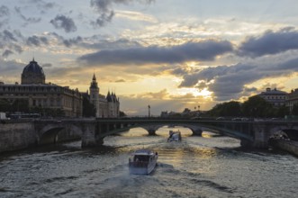 Summer twilight over the River Seine in Paris, France, Europe